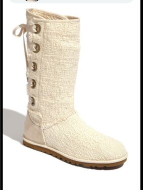 UGG Heirloom Cream Tall Lace-Up Textured Boot